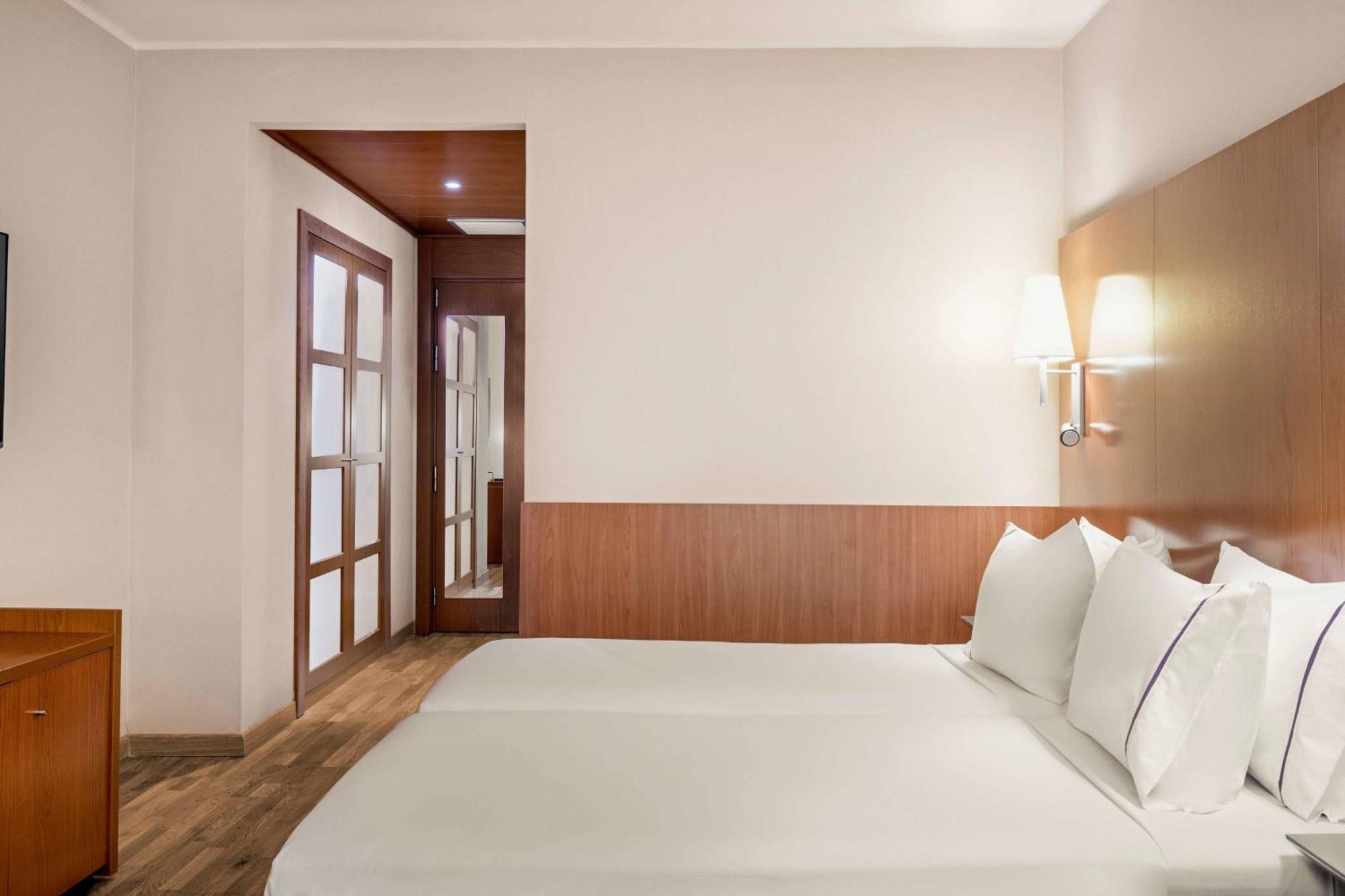 Ac By Marriott Hotel Genoa
