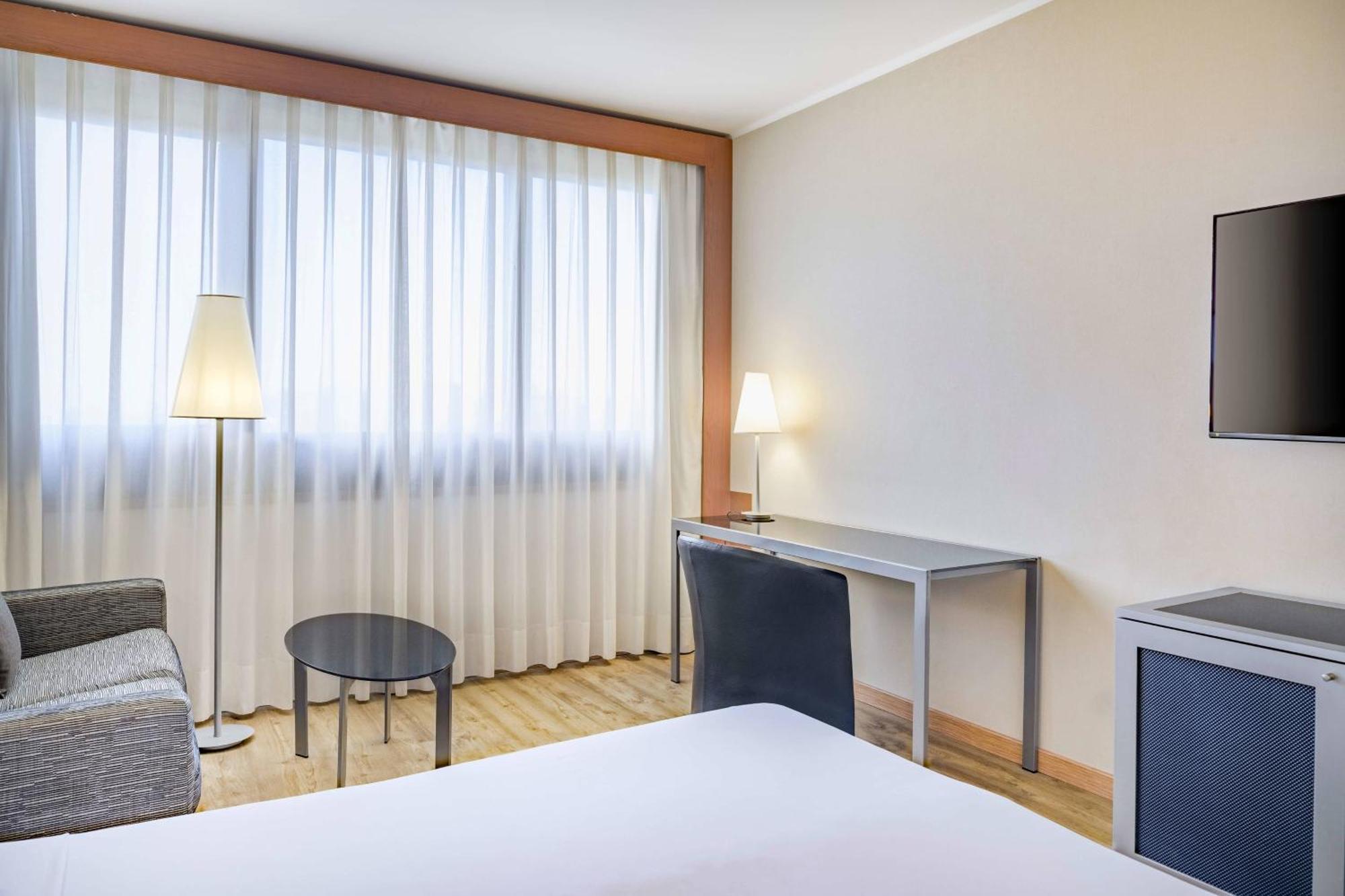 Ac By Marriott Hotel Genua